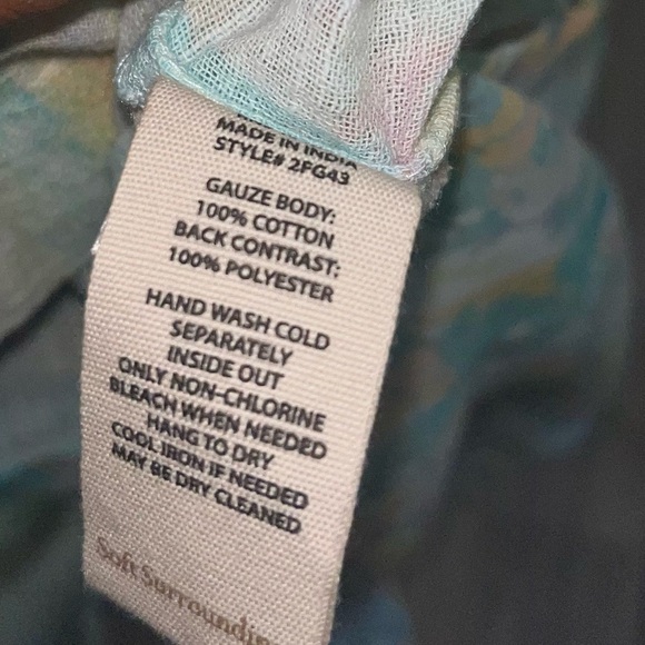 Soft Surroundings Cotton Gauzey Mixed Media Floral Tunic Top - Picture 6 of 6